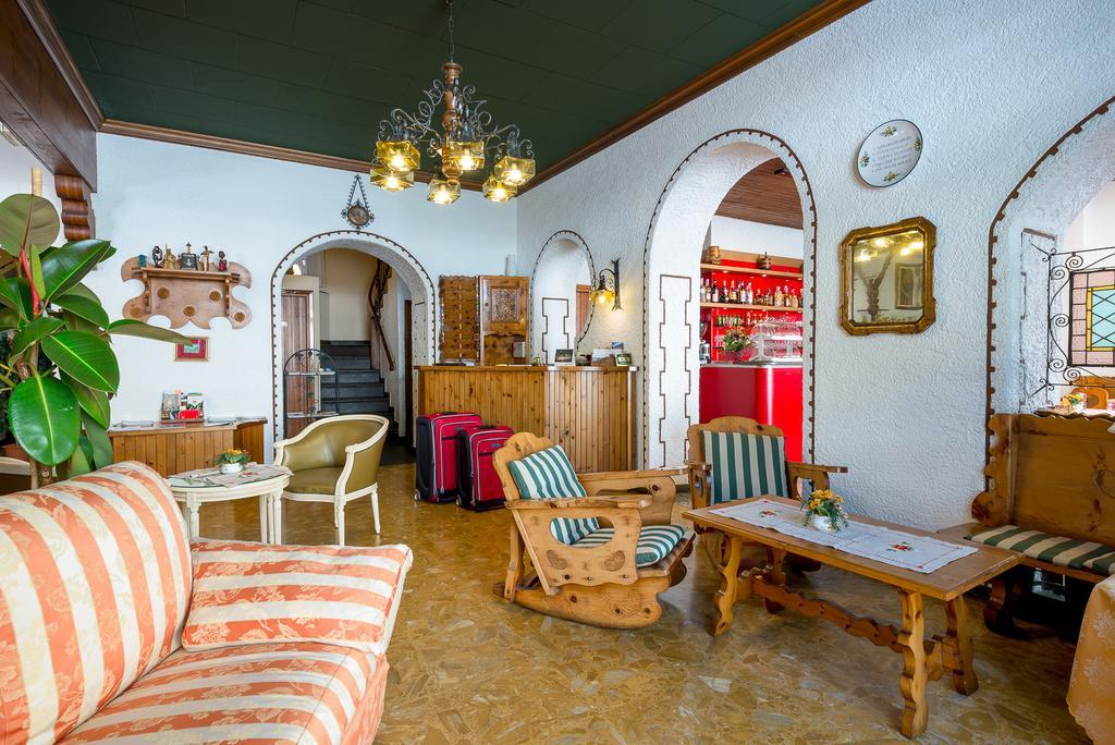 Albergo Altavilla Tirano Exterior photo