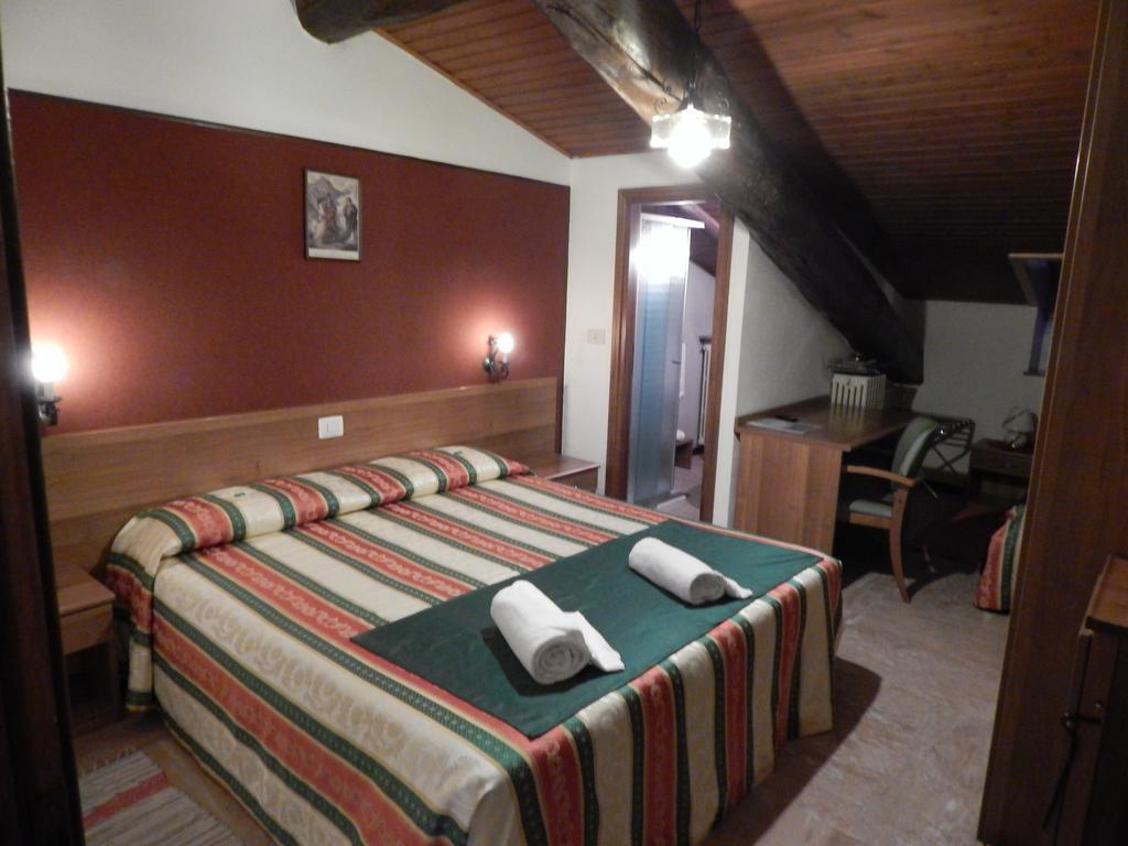 Albergo Altavilla Tirano Exterior photo