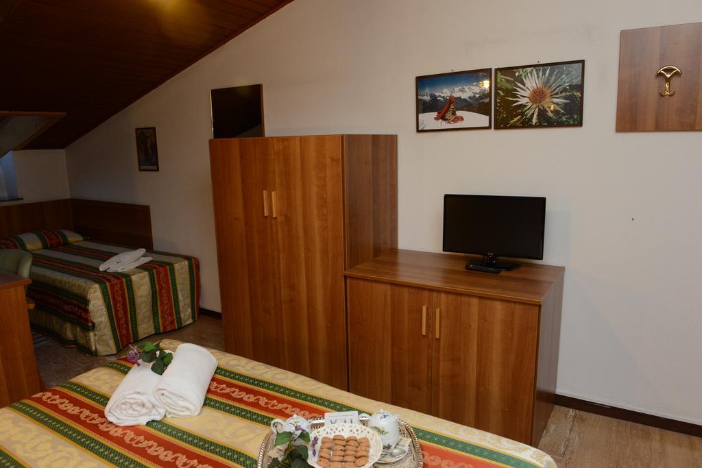Albergo Altavilla Tirano Exterior photo