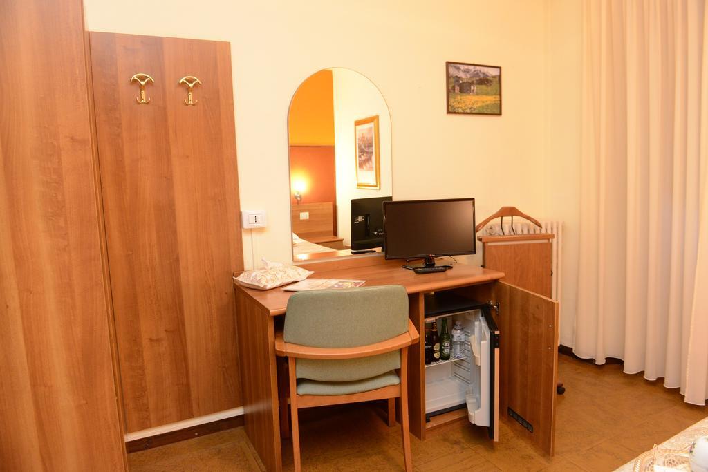 Albergo Altavilla Tirano Exterior photo