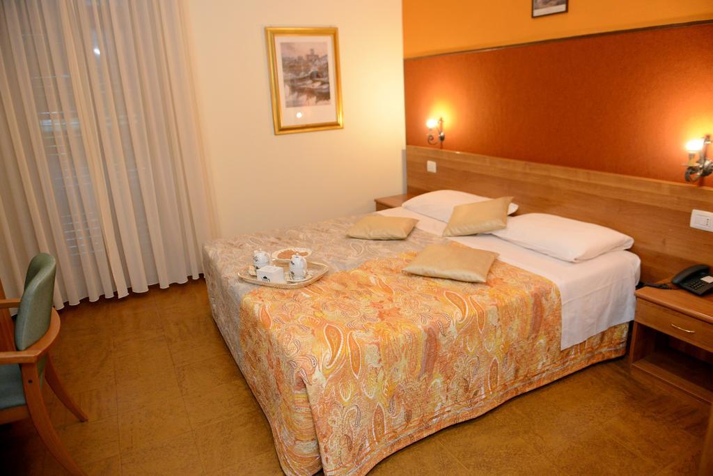 Albergo Altavilla Tirano Exterior photo