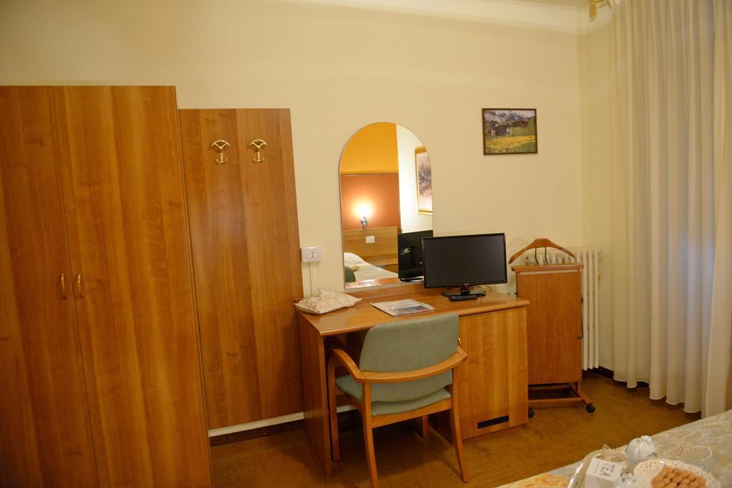 Albergo Altavilla Tirano Exterior photo